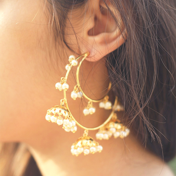 スズランのピアス