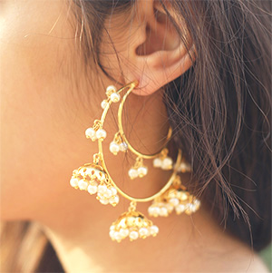 スズランのピアスサムネイル